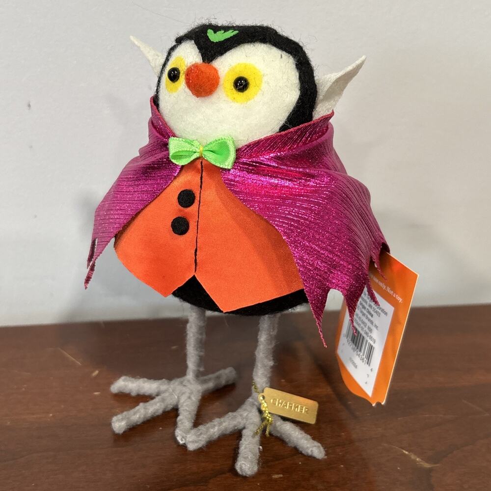 2025 Hyde and EEK! Featherly Friends CHARMER Vampire Halloween Bird Figurine NEW